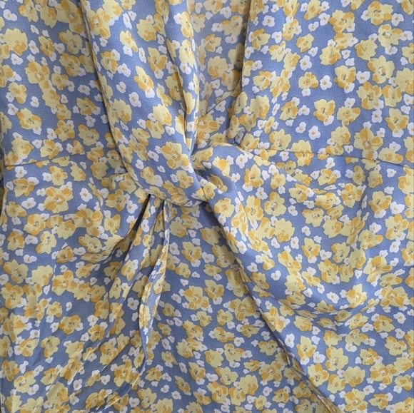Pleione | Blue & Yellow Floral Twist Front Deep V-neck Tank Blouse Size XL - Picture 5 of 7